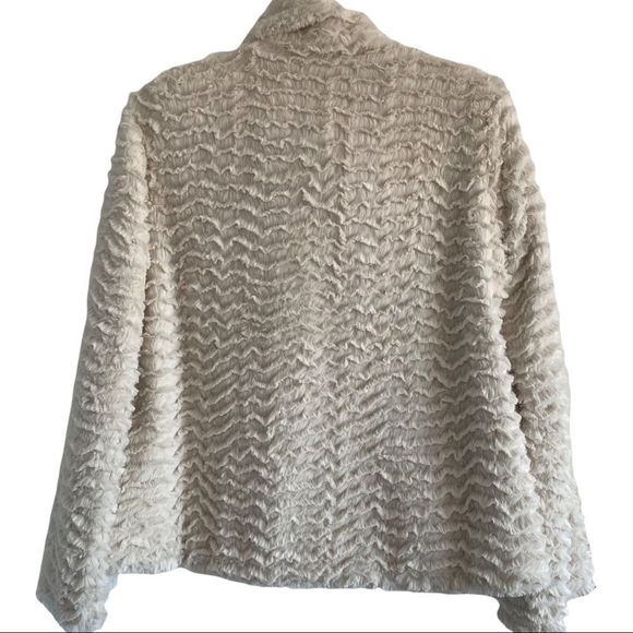 Patagonia Pelage faux fur Jacket beige small EUC - Picture 6 of 7